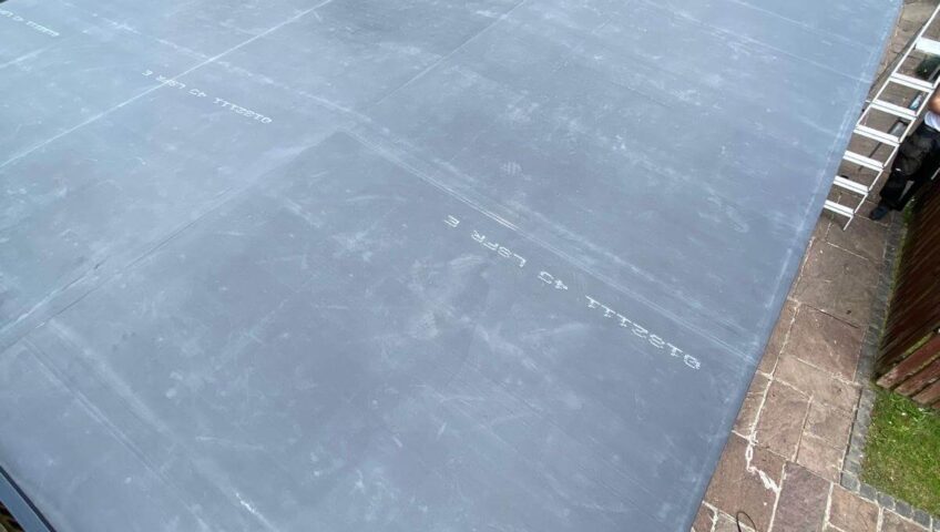 flat roofing specialist airdrie
